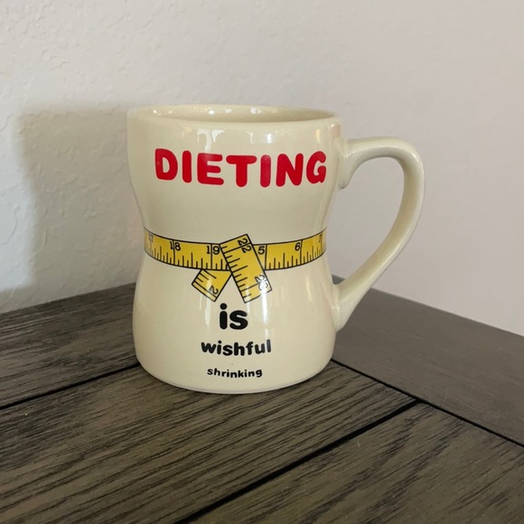 ⭐️5 for $20⭐️VTG! 1986 Dieting is Wishful Shrinking mug - Picture 1 of 3
